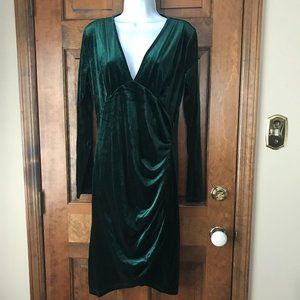 HUHOT Green Velvet Dress w/Deep V & Ruched Side X-Large